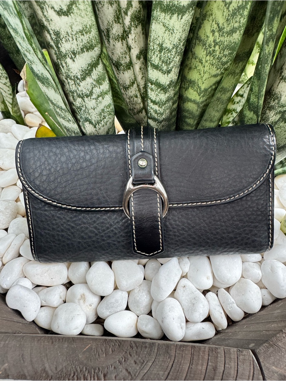 Dooney & Bourke 1975 Black Leather Wallet WR202 BB NWT $185 - Picture 3 of 15